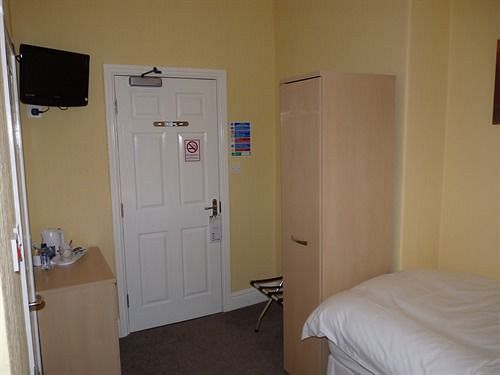 Parkroyal 4*