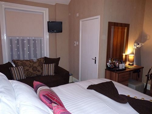 Parkroyal Hotel